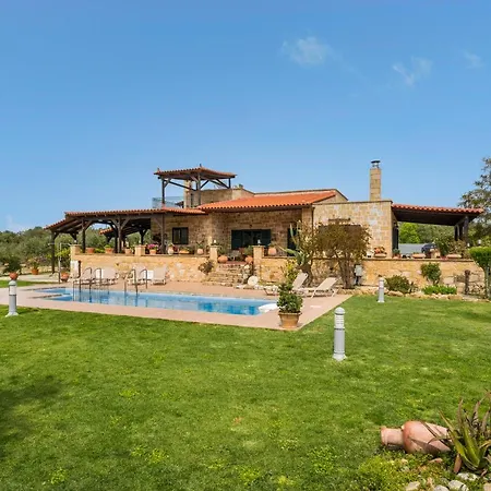 Athina Traditional By Be On Holidays Stalós