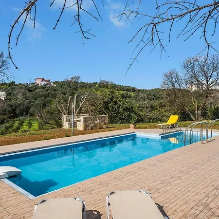Athina Traditional By Be On Holidays