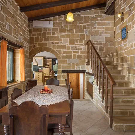 Athina Traditional By Be On Holidays Ferienhaus *